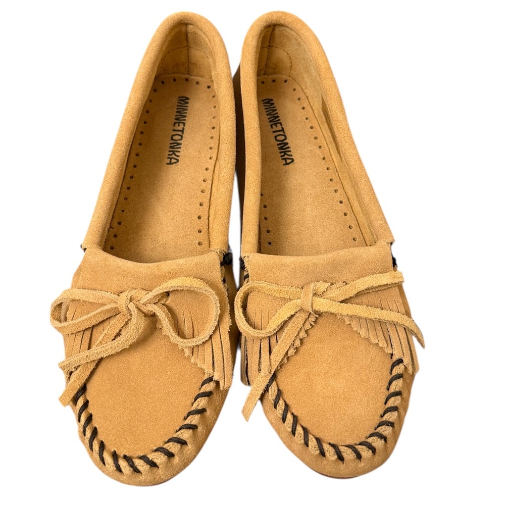 Minnetonka Taupe Kilty Suede Moccasins | Boho Western Coastal Cowgirl